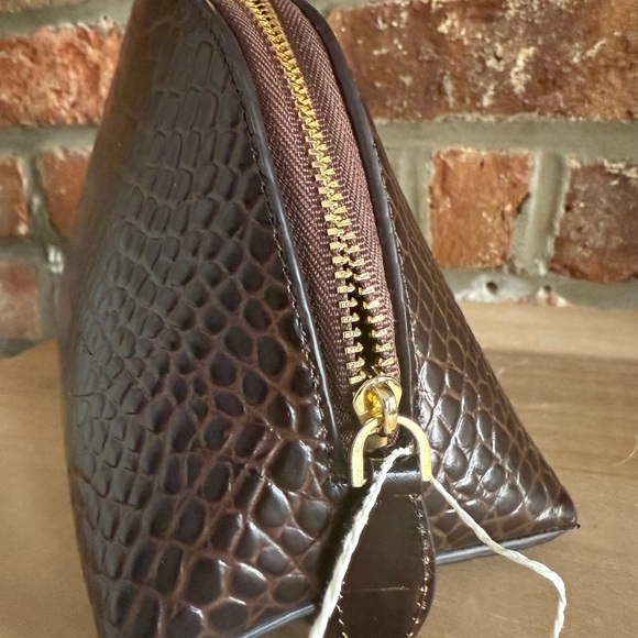 BRAND NEW: Toteme Dark Brown Croco-Embossed Medium Day Pouch - Picture 6 of 6